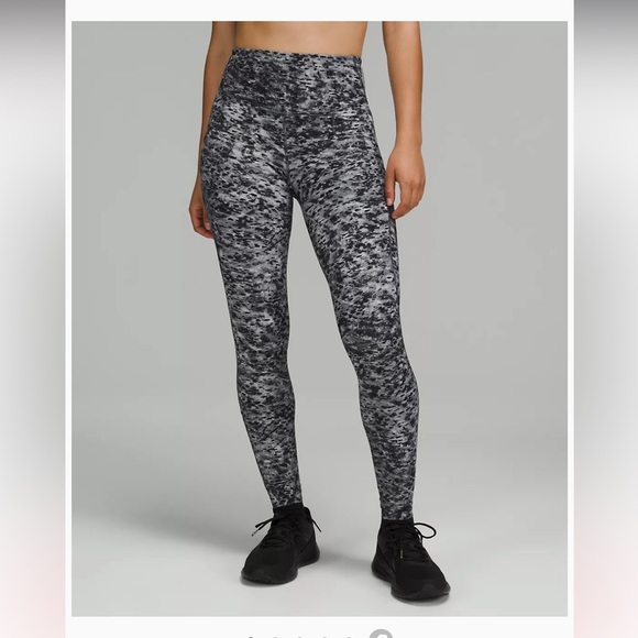 LULULEMON Base Pace HR Tight 25” - Picture 4 of 10